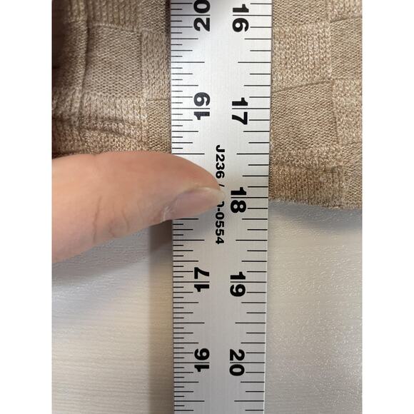 Atelier By Kirious Shirt Womens Small Beige Checkered Textured Knit Crop Top Tee - Picture 4 of 9